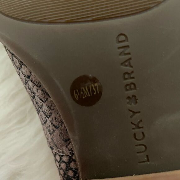 Lucky Brand Tresee Snakeskin Print Ankle Booties 6.5 - Picture 8 of 10